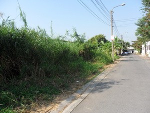 ที่ดิน ถมแล้ว ลาดพร้าว